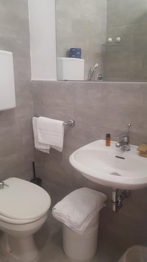 Camera Singola con Bagno